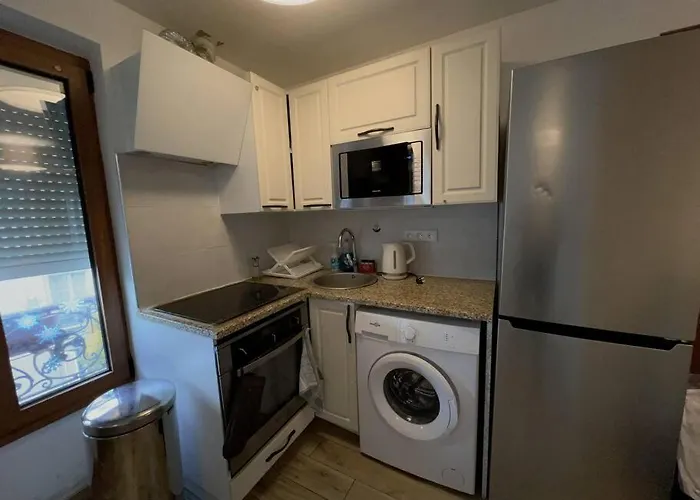 4 Voyageurs + Bebe, Tout Equipe * Paris